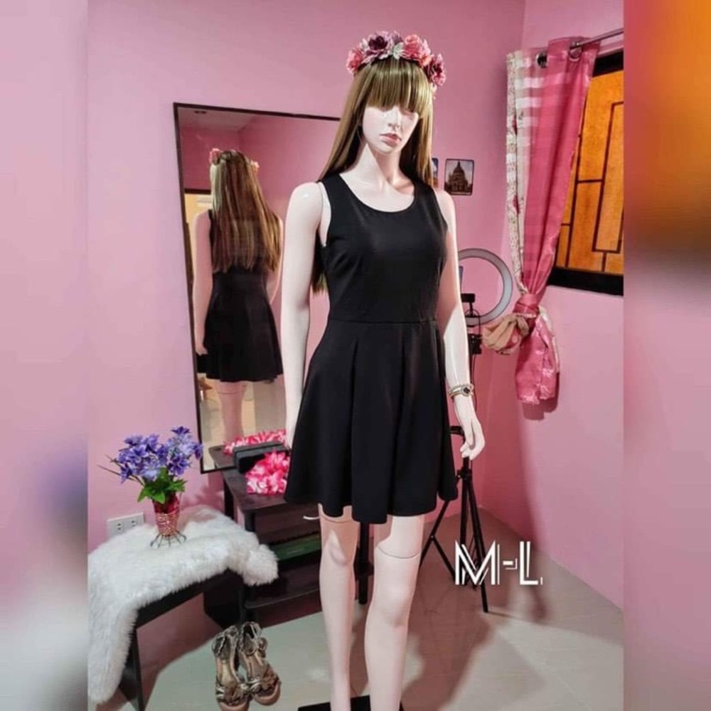 Black dress